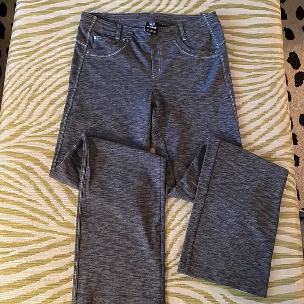 Kuhl gray workout straight legged pants